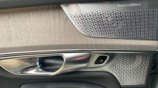 Volvo XC90 2.0 B5P Ultra Dark 5dr AWD Geartronic Petrol Estate